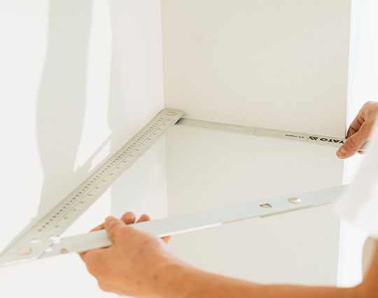 taking wall measurements
